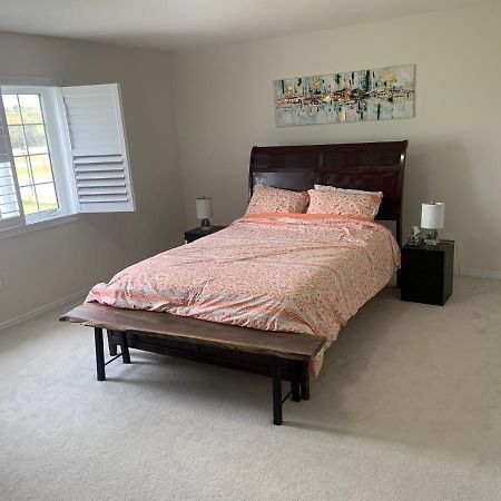 Вілла Niagara- Beautiful Cozy Sunfilled Big Complete House Minutes Drive From Falls Thorold Екстер'єр фото